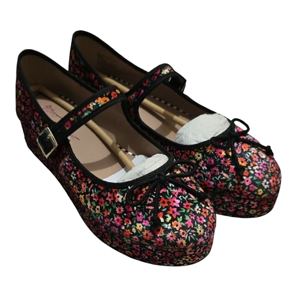 Betsey Johnson Ditsy Floral Mary Jane Shoes Size 10